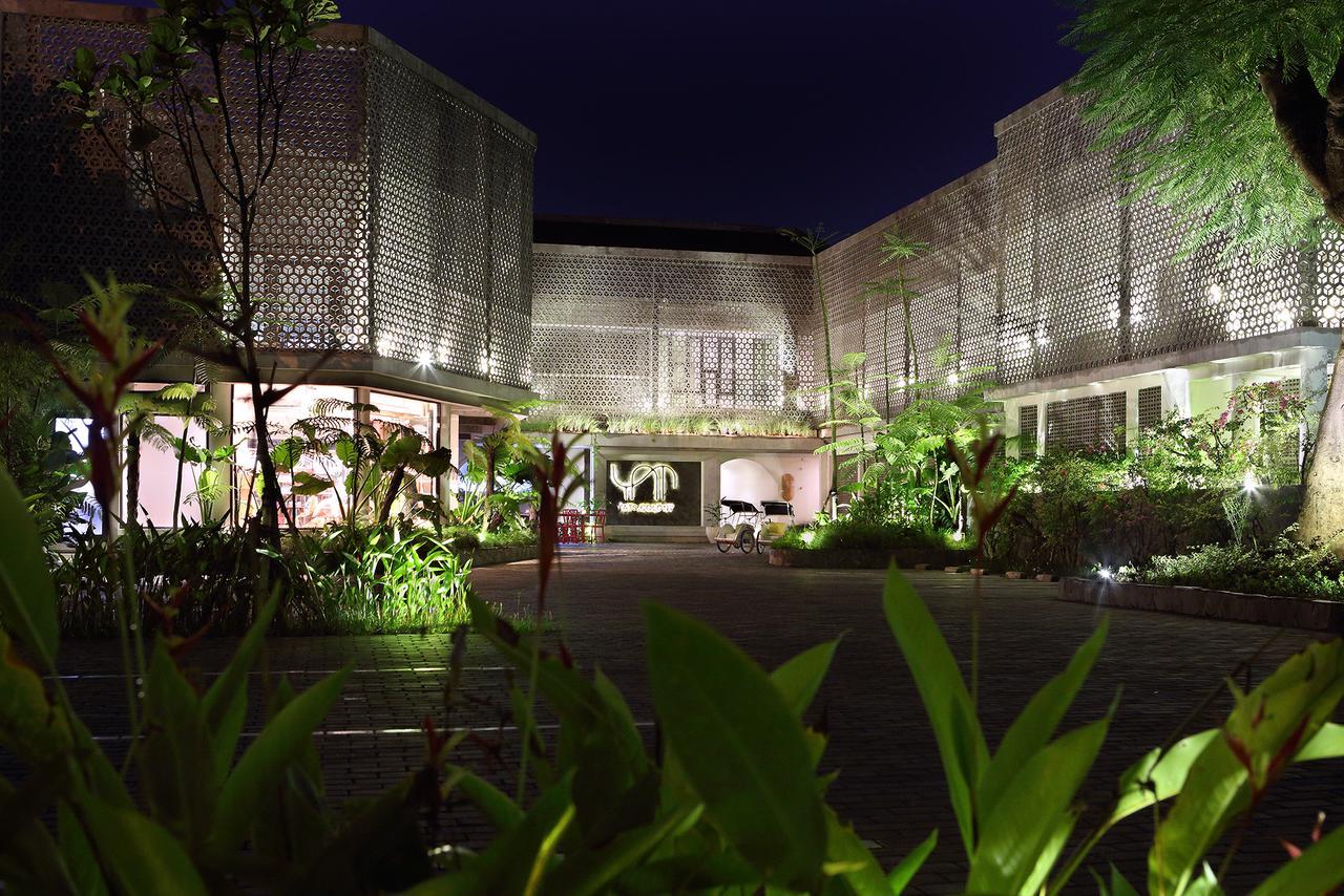 Hotel Yats Colony Yogyakarta Exterior foto